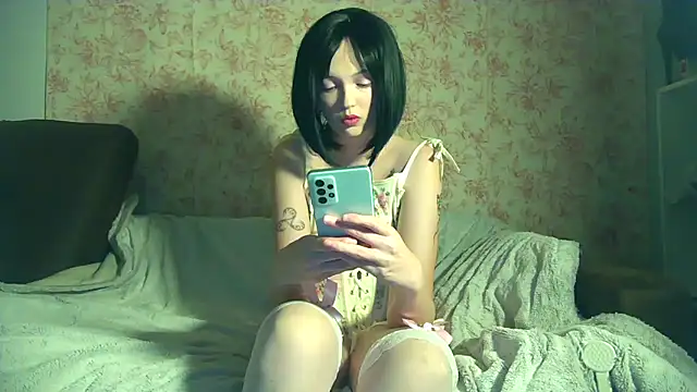 Snapshot of MaitresseMermaid chatting on February 3, 2026, 7:19 pm MaitresseMermaid online show from February 3, 2026, 7:19 pm