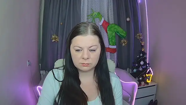 BritneyRaine online show from December 19, 2025, 11:50 am