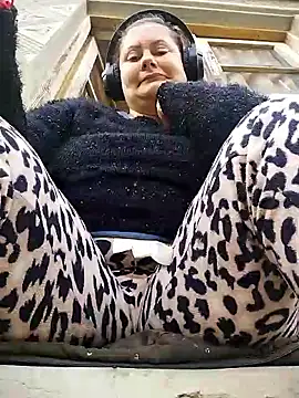 Flacara100 online show from April 16, 2026, 1:34 pm