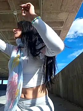 Lauraxxsteen online show from October 26, 2025, 2:12 pm