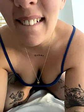 anonyme hot47 online show from November 26, 2025, 10:16 am