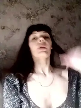 AliceSwan1122 online show from April 21, 2026, 8:44 pm