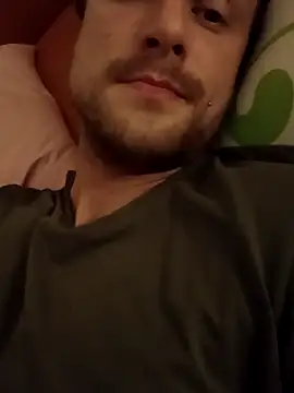 Snapshot of 2Pietro3 chatting on September 14, 2025, 11:15 pm 2Pietro3 online show from September 14, 2025, 11:15 pm