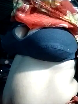 Hotwera97444 online show from April 13, 2026, 9:20 pm