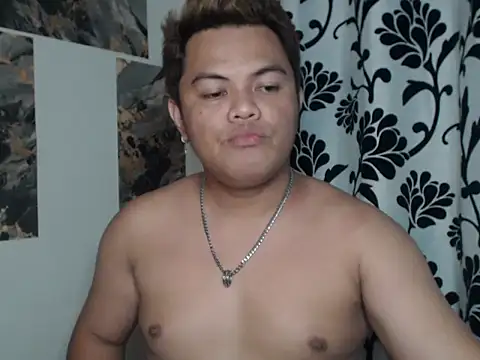 Snapshot of Gayasianzowe chatting on September 16, 2025, 3:02 pm Gayasianzowe online show from September 16, 2025, 3:02 pm