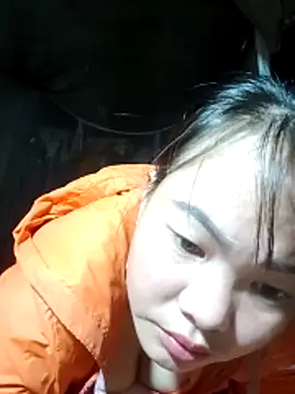 Snapshot of emilyzz chatting on November 4, 2025, 2:21 am emilyzz online show from November 4, 2025, 2:21 am