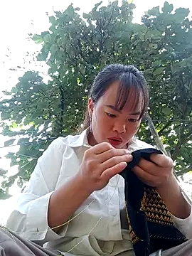 Snapshot of emilyzz chatting on November 14, 2025, 1:48 am emilyzz online show from November 14, 2025, 1:48 am