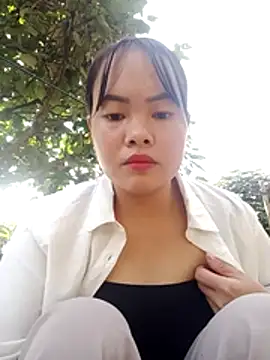 Snapshot of emilyzz chatting on November 15, 2025, 2:20 am emilyzz online show from November 15, 2025, 2:20 am