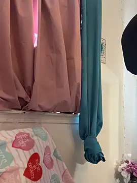 Ariasweetaspie online show from February 1, 2026, 7:45 pm