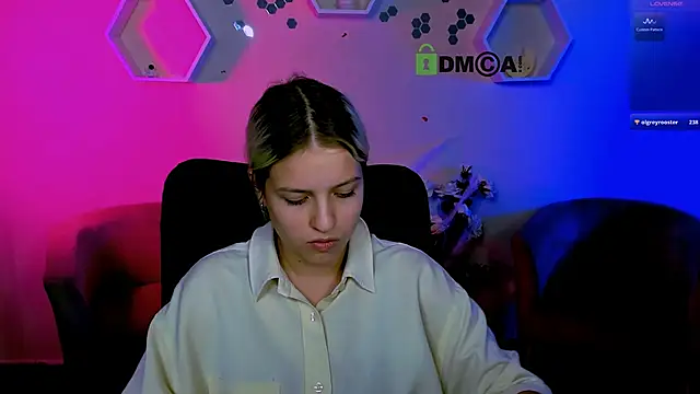 kaela spell  online show from November 28, 2025, 4:31 pm