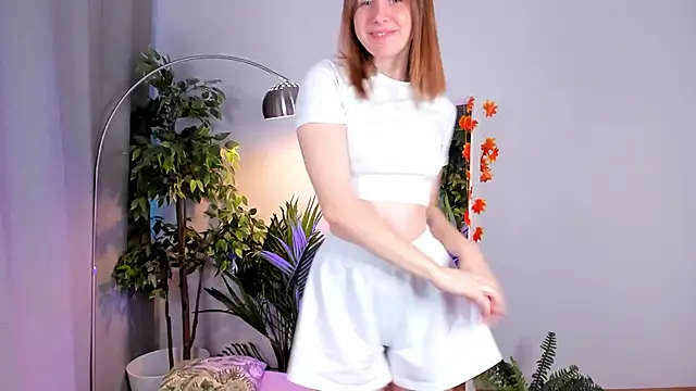 Pink Muse online show from October 27, 2025, 1:48 pm