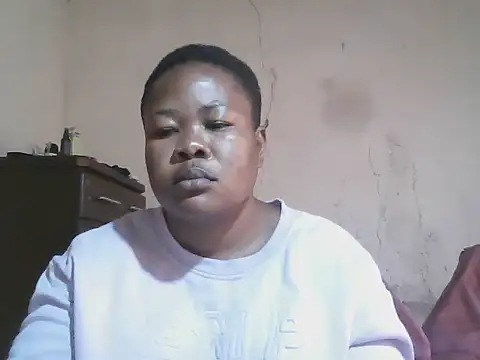 Snapshot of Bustyass93 chatting on October 4, 2025, 8:23 am Bustyass93 online show from October 4, 2025, 8:23 am