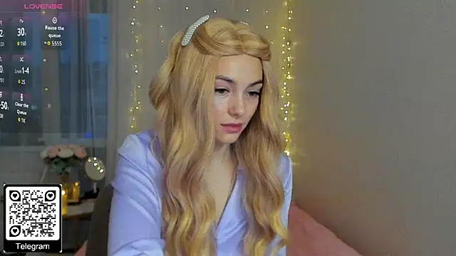 KristenHarrington online show from December 20, 2025, 1:18 pm