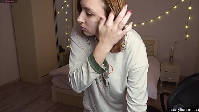 LilyannRosse online show from November 8, 2025, 7:19 am