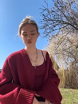 MilaMoone online show from March 12, 2026, 10:21 am