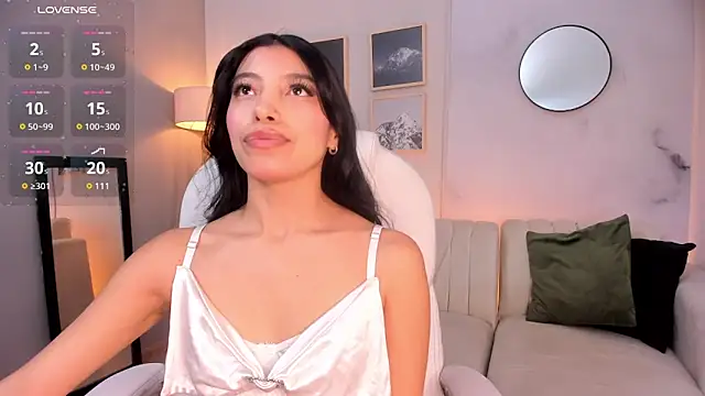 Tiffany Low online show from February 6, 2026, 1:14 pm