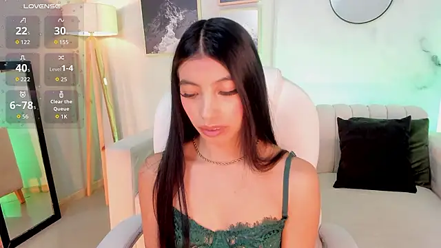 Tiffany Low online show from February 23, 2026, 2:47 pm