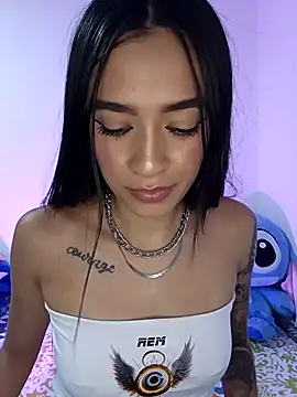 MiQeilaSweet online show from November 29, 2025, 12:02 am