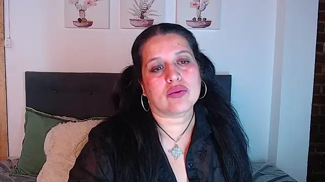 Snapshot of Andrea_secret_ chatting on October 23, 2025, 2:16 pm Andrea secret online show from October 23, 2025, 2:16 pm