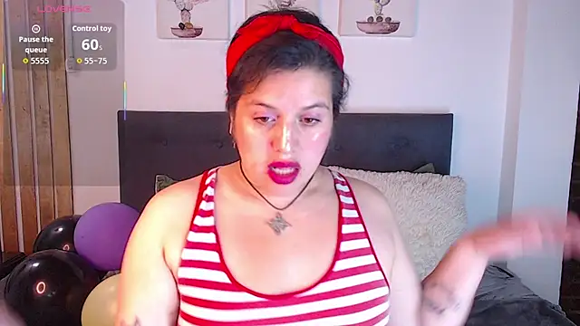 Snapshot of Andrea_secret_ chatting on November 23, 2025, 3:12 pm Andrea secret online show from November 23, 2025, 3:12 pm