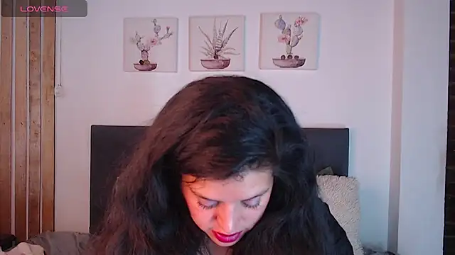 Snapshot of Andrea_secret_ chatting on November 24, 2025, 2:39 pm Andrea secret online show from November 24, 2025, 2:39 pm