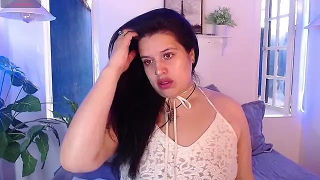 Snapshot of Andrea_secret_ chatting on December 22, 2025, 12:46 pm Andrea secret online show from December 22, 2025, 12:46 pm