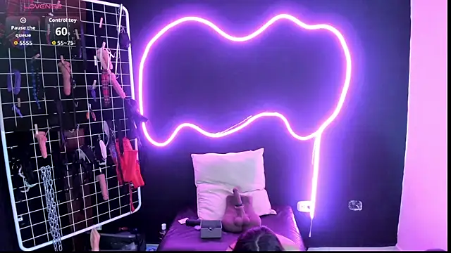 Mistress Megan BDSM online show from November 6, 2025, 7:26 pm