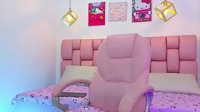 vagaro  online show from April 10, 2026, 8:35 pm