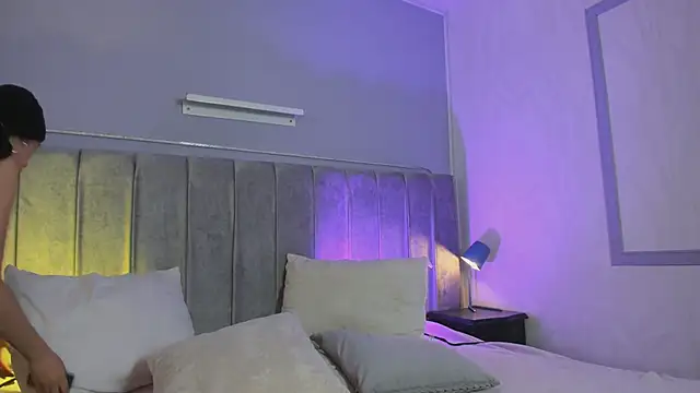 Peytonn Monroe online show from October 29, 2025, 12:18 pm