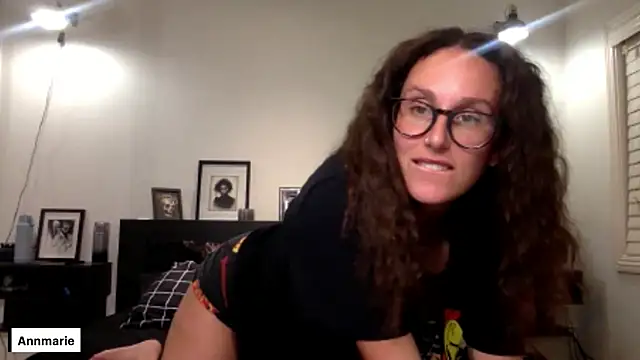 Snapshot of annmarieferrara chatting on October 10, 2025, 2:54 am annmarieferrara online show from October 10, 2025, 2:54 am