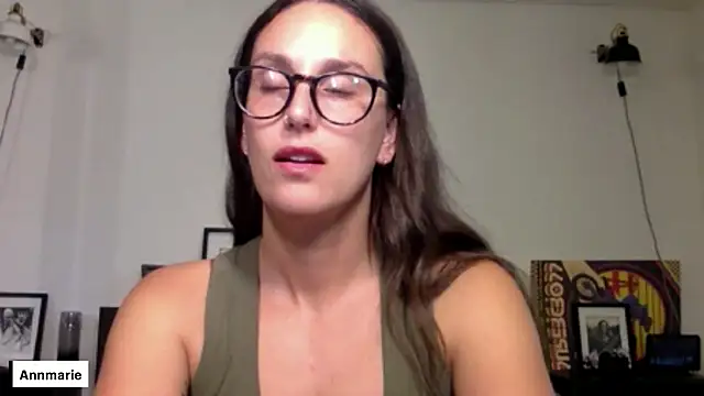 Snapshot of annmarieferrara chatting on October 11, 2025, 8:40 pm annmarieferrara online show from October 11, 2025, 8:40 pm