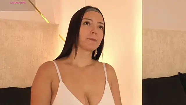 Megan-8 online show from April 18, 2026, 12:20 pm