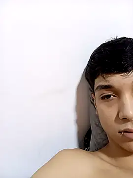 Snapshot of LeySmithVC chatting on October 10, 2025, 11:15 pm LeySmithVC online show from October 10, 2025, 11:15 pm