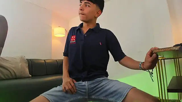 Snapshot of Peter_chase chatting on November 15, 2025, 6:15 pm Peter chase online show from November 15, 2025, 6:15 pm