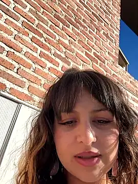 Snapshot of MaiaRouge chatting on October 6, 2025, 9:40 am MaiaRouge online show from October 6, 2025, 9:40 am