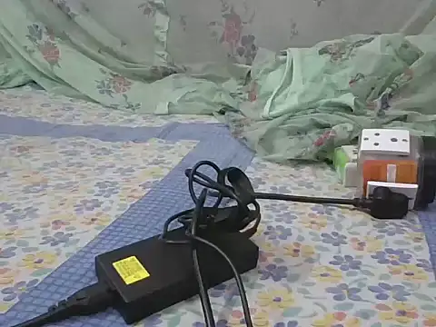 Snapshot of hornyboy4321q chatting on November 27, 2025, 5:09 am hornyboy4321q online show from November 27, 2025, 5:09 am