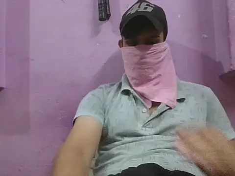 Snapshot of hornyboy4321q chatting on November 28, 2025, 4:37 am hornyboy4321q online show from November 28, 2025, 4:37 am