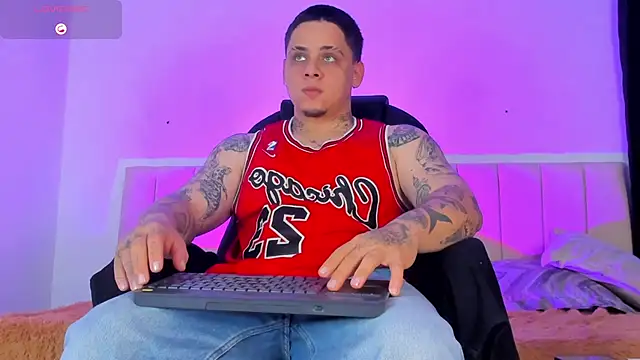 denis munera online show from September 22, 2025, 11:01 am