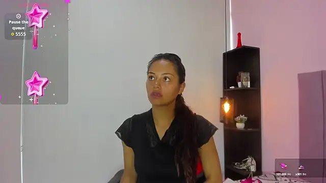Snapshot of HoollyHendrix chatting on October 9, 2025, 7:56 pm HoollyHendrix online show from October 9, 2025, 7:56 pm