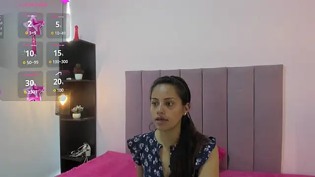Snapshot of HoollyHendrix chatting on October 10, 2025, 8:08 pm HoollyHendrix online show from October 10, 2025, 8:08 pm
