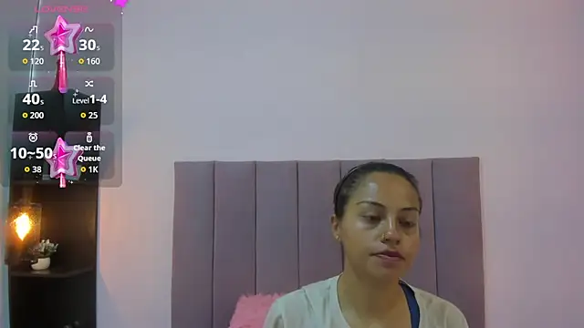 Snapshot of HoollyHendrix chatting on October 17, 2025, 8:11 pm HoollyHendrix online show from October 17, 2025, 8:11 pm