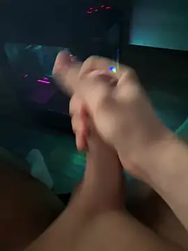 jstntz online show from March 5, 2026, 10:28 pm