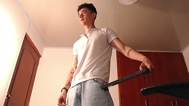 jaico santos online show from December 18, 2025, 11:11 pm