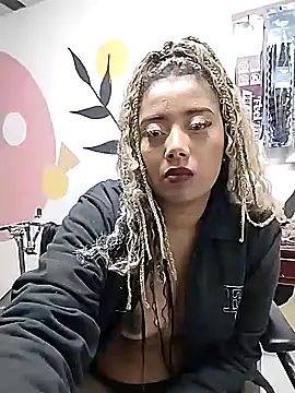 Ebony-Goddess19 online show from October 2, 2025, 5:47 am