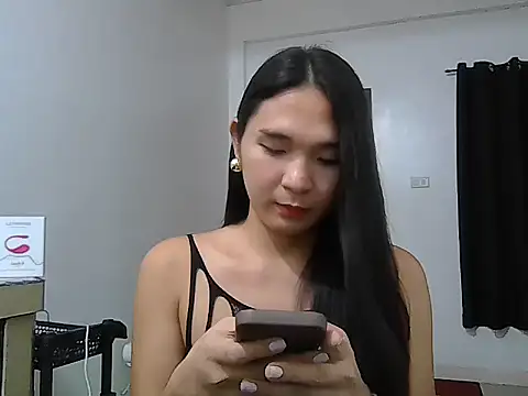 cumslut selena69 online show from May 22, 2026, 12:11 pm