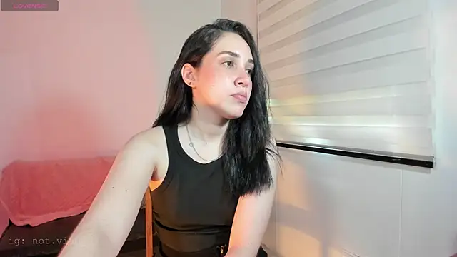 SarahCastillo  online show from March 13, 2026, 4:13 pm