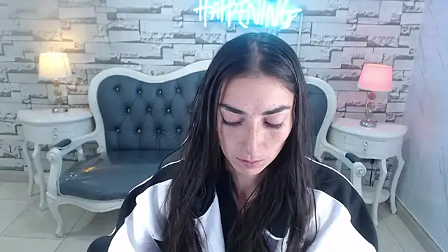 Maily a  online show from January 18, 2026, 1:04 pm