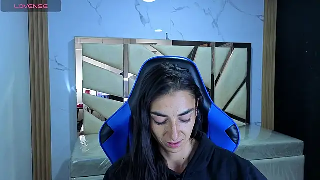 Maily a  online show from February 24, 2026, 2:53 am