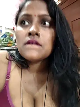 Snapshot of Jasmine_Januja chatting on May 6, 2026, 3:57 am Jasmine Januja online show from May 6, 2026, 3:57 am