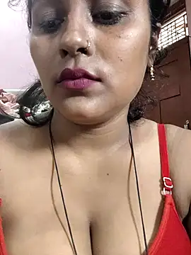 Snapshot of Jasmine_Januja chatting on May 12, 2026, 3:47 am Jasmine Januja online show from May 12, 2026, 3:47 am